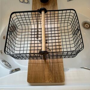 Target storage basket with two forms